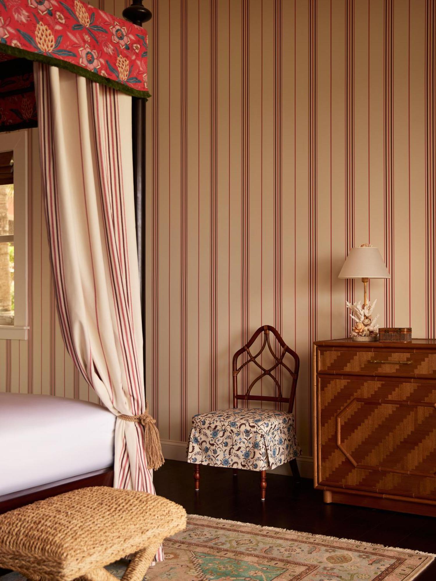Coral Sands Inn & Cottages Dunmore Town Экстерьер фото